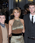 Jennifer_Lawrence_The_Hunger_Games_UK_Premiere_J0001_043.jpg