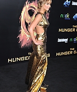 Jennifer_Lawrence_The_Hunger_Games_Premiere_J0001_010.jpg
