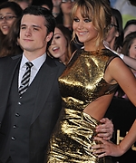 Jennifer_Lawrence_The_Hunger_Games_Premiere_J0001_038.jpg