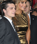 Jennifer_Lawrence_The_Hunger_Games_Premiere_J0001_233.jpg