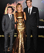 Jennifer_Lawrence_The_Hunger_Games_Premiere_J0001_275.jpg