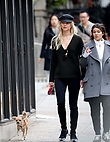 jennifer-lawrence-walks-her-dog-out-in-new-york-november-03-2016_604050418.jpg