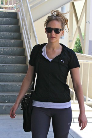 jenniferlawrenceorg19.jpg