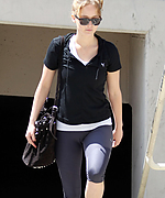 jenniferlawrenceorg21.jpg