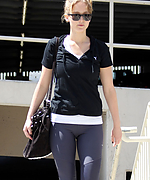 jenniferlawrenceorg22.jpg
