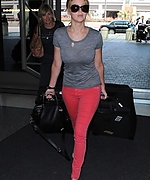 jenniferlawrenceorg0012.jpg