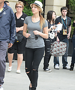 jenniferlawrenceorg0016.jpg
