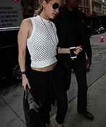 jenniferlawrenceorg005.jpg