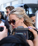 jenniferlawrenceorg003.jpg