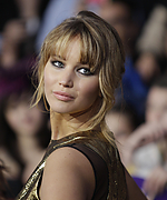 Jennifer_Lawrence_The_Hunger_Games_Premiere_J0001_122.jpg