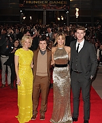 Jennifer_Lawrence_The_Hunger_Games_UK_Premiere_J0001_026.JPG