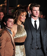 Jennifer_Lawrence_The_Hunger_Games_UK_Premiere_J0001_035.jpg