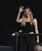 jenniferlawrenceorg018.jpg