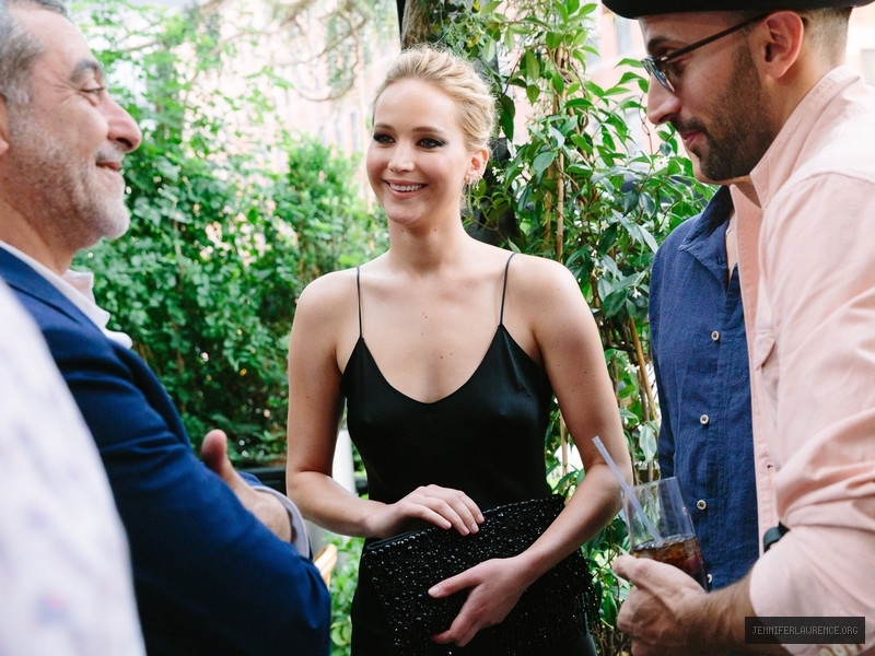 JLAW_281029~0.jpg