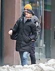 jennifer-lawrence-and-darren-aronofsky-out-in-new-york-march-17-2017_1621072936.jpg