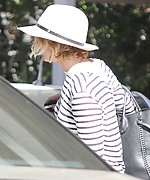 jenniferlawrenceorg013~2.JPG