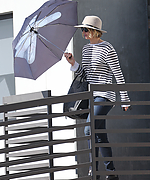 jenniferlawrenceorg041~27.jpg