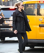 JLO21~3.jpg