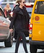 JLO25~2.jpg